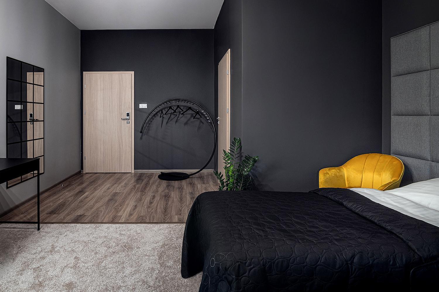 Hotel Absolwent Gostyń Buitenkant foto